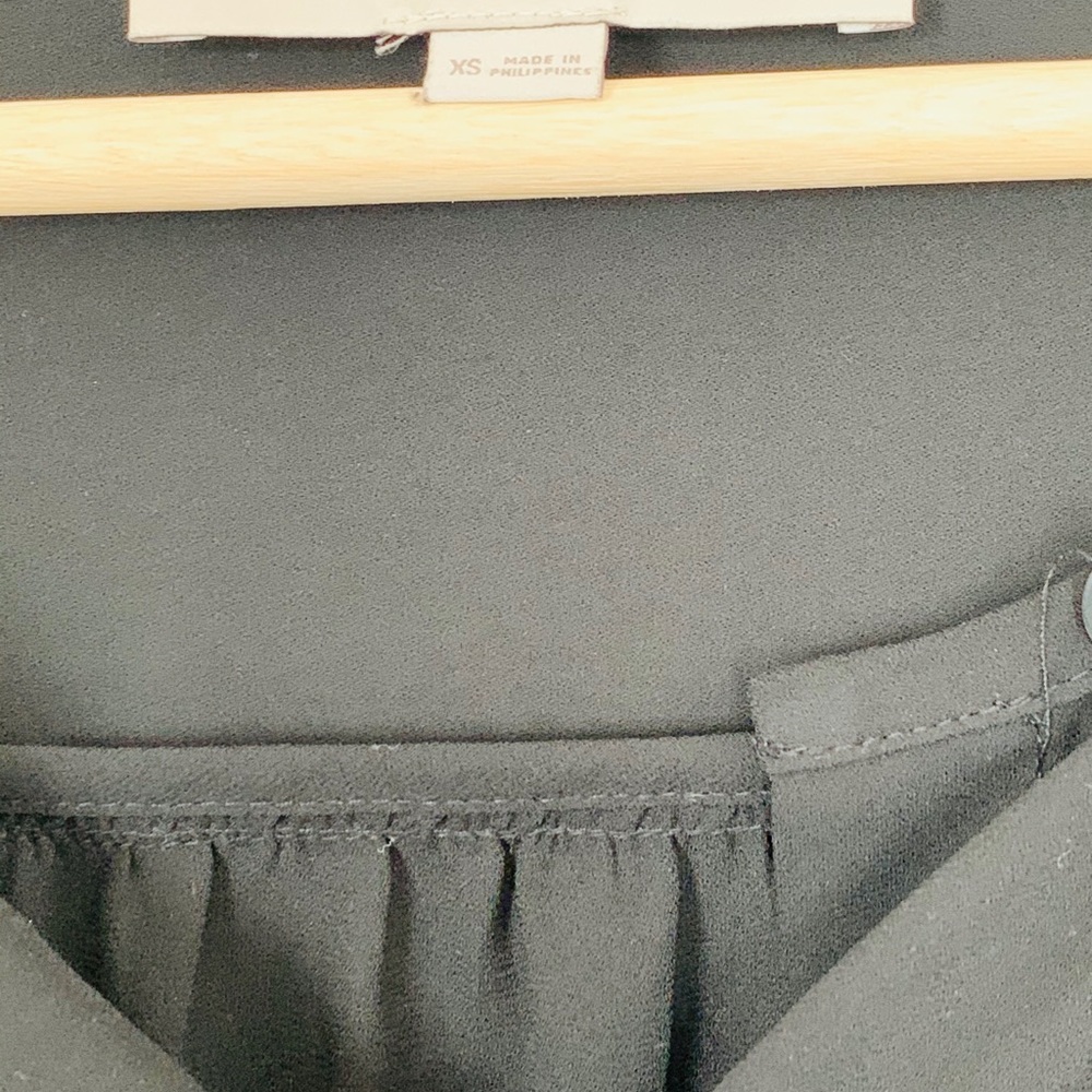 LOFT Blouse - Picture 2 of 2